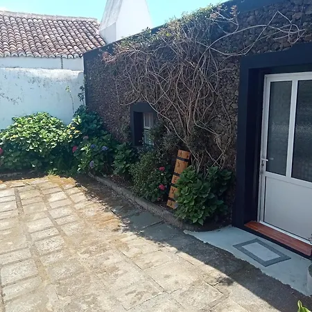 O Anexo Apartment Angra do Heroismo